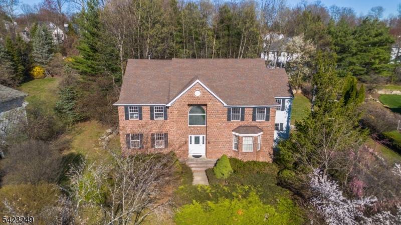 10 Pierson Ct, Mahwah Twp., NJ 07430