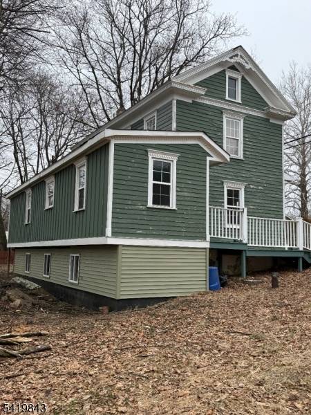 2 Barkers Mill Rd, Independence Twp., NJ 07840