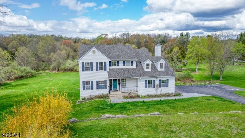 14 Thomas Rd, Lafayette Twp., NJ 07848