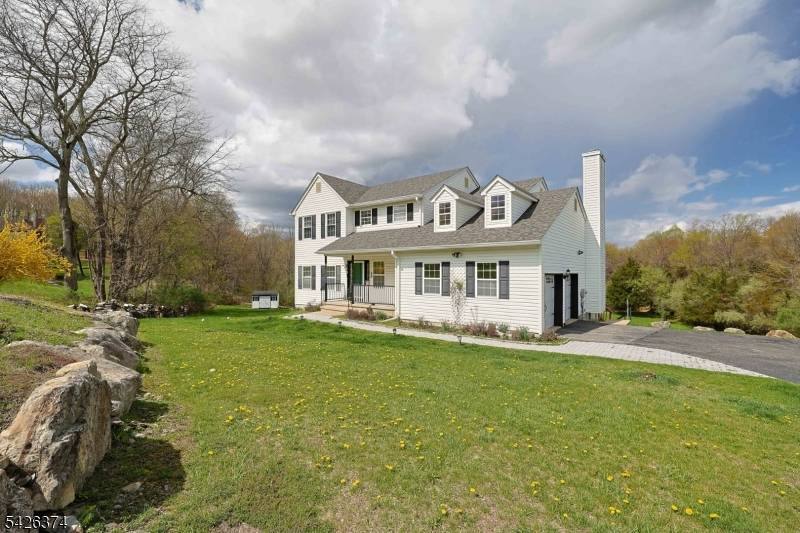 14 Thomas Rd, Lafayette Twp., NJ 07848