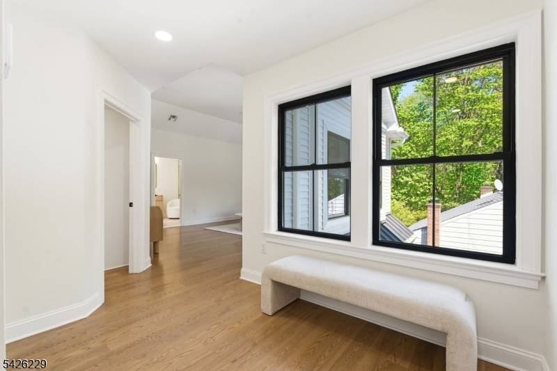 61 Hickory St, Metuchen Boro, NJ 08840