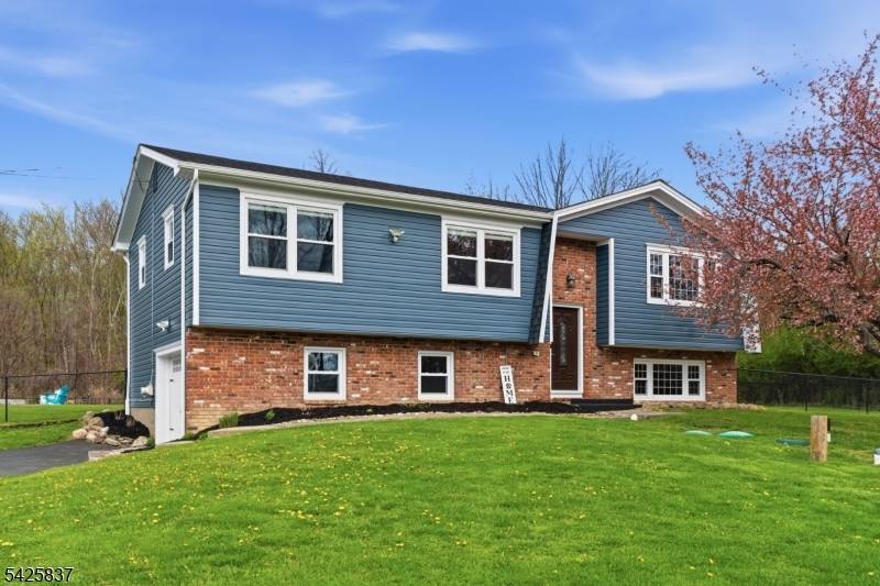 87 Mudtown Rd, Wantage Twp., NJ 07461