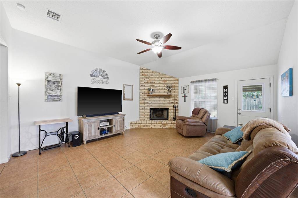 6605 Emerald Drive, Waco, TX 76708