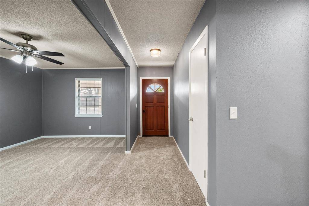 536 Robindale Lane, Fairfield, TX 75840