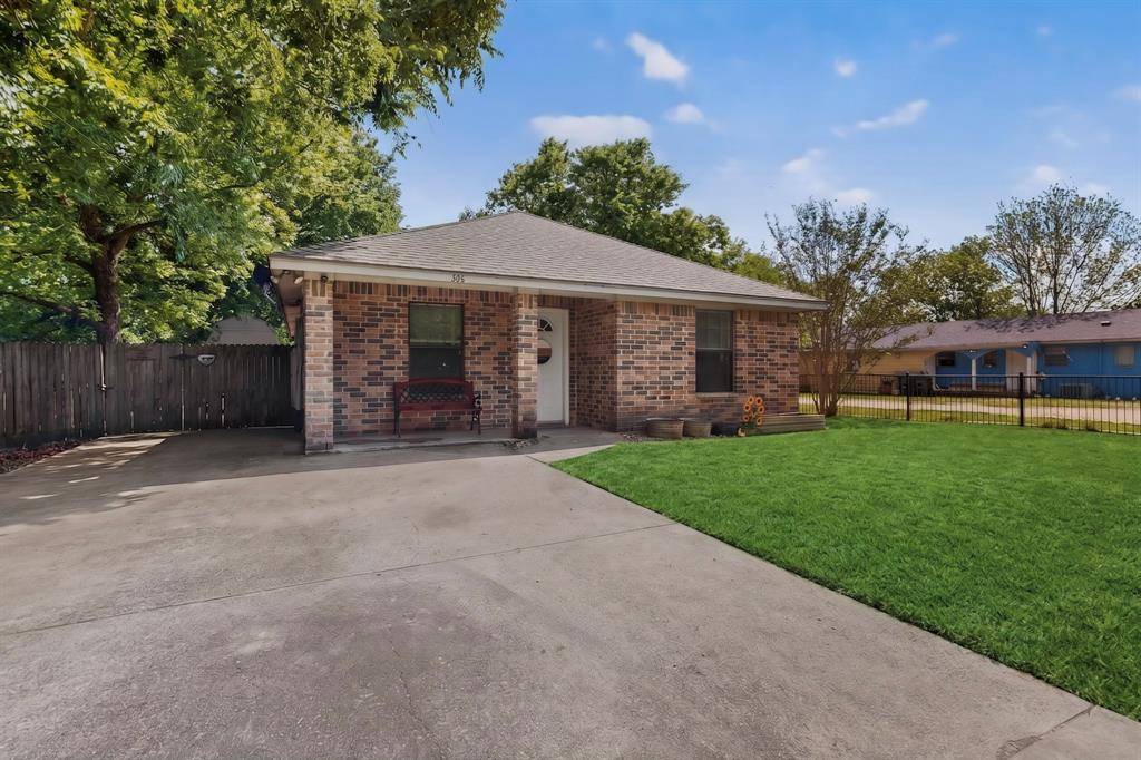 494 Park Street, Cleburne, TX 76031