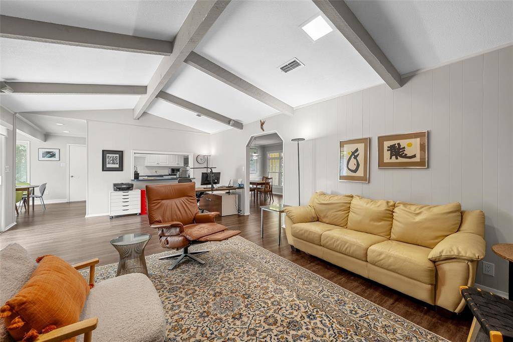 9907 Forest View Drive, Woodway, TX 76712