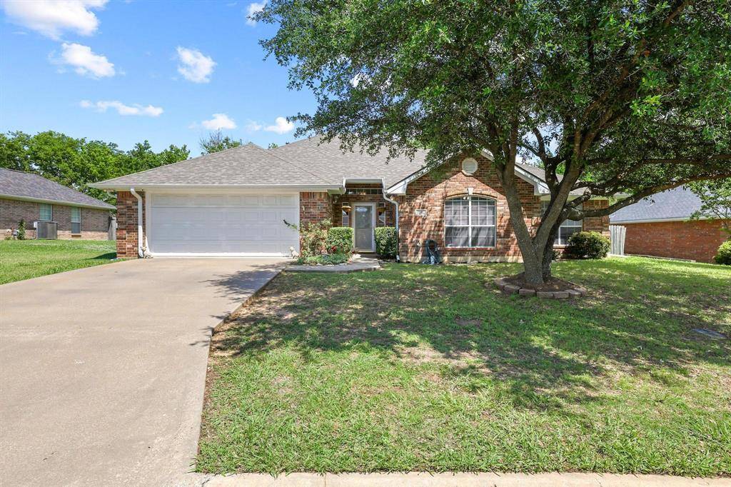 210 Bryant Street, Pottsboro, TX 75076