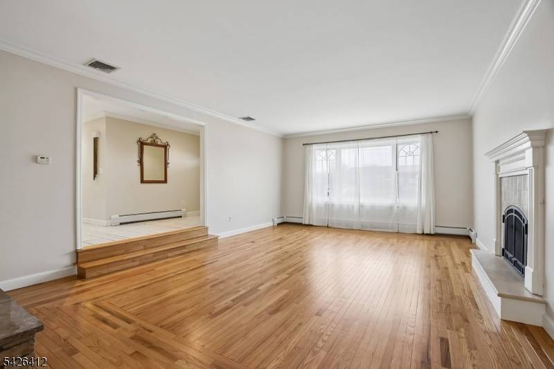 312 Lenox Ave, Pompton Lakes Boro, NJ 07442