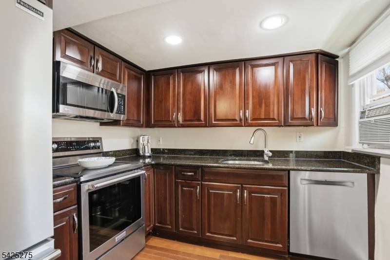 8 Morris Tpke, Randolph Twp., NJ 07869