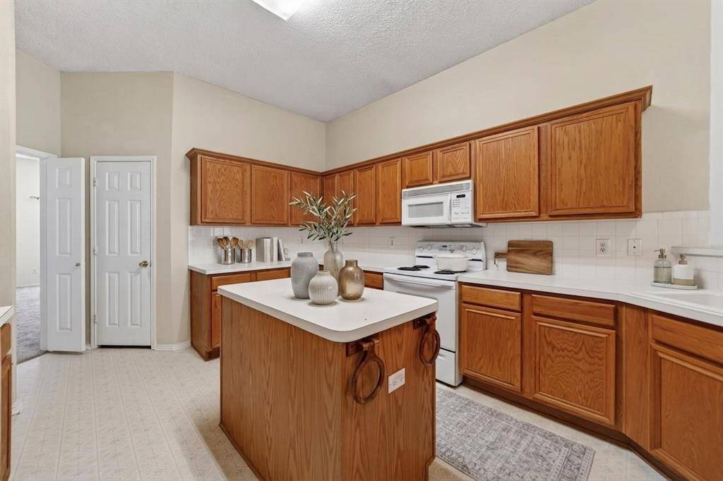 2505 Ash Creek, Mesquite, TX 75181