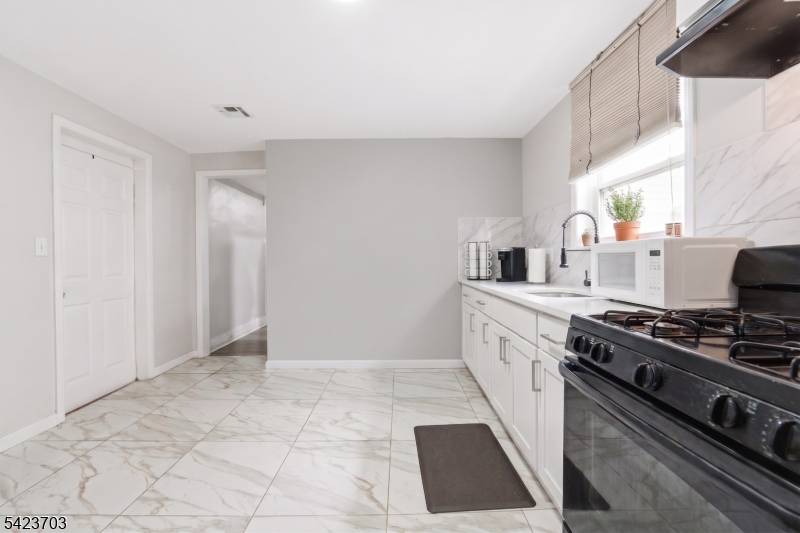 63 Linden Ave, Irvington Twp., NJ 07111