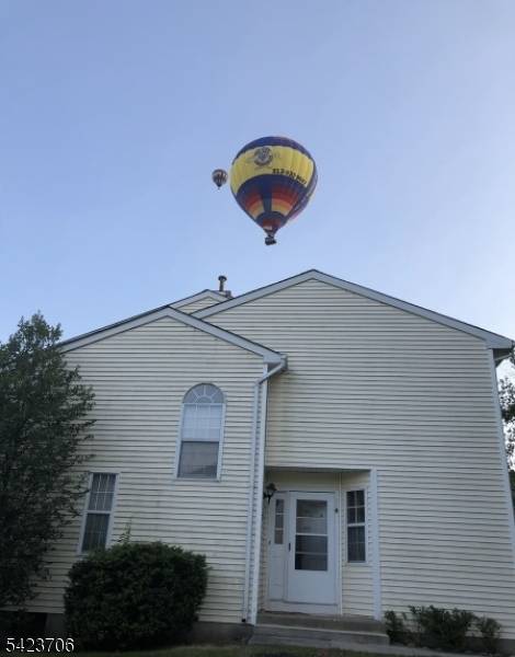 14 Watchung Trl, Branchburg Twp., NJ 08876