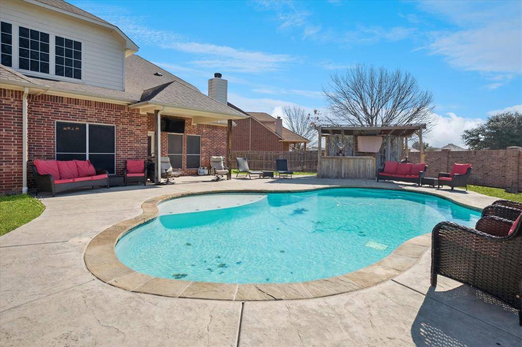 1220 Clairemont Lane, Burleson, TX 76028