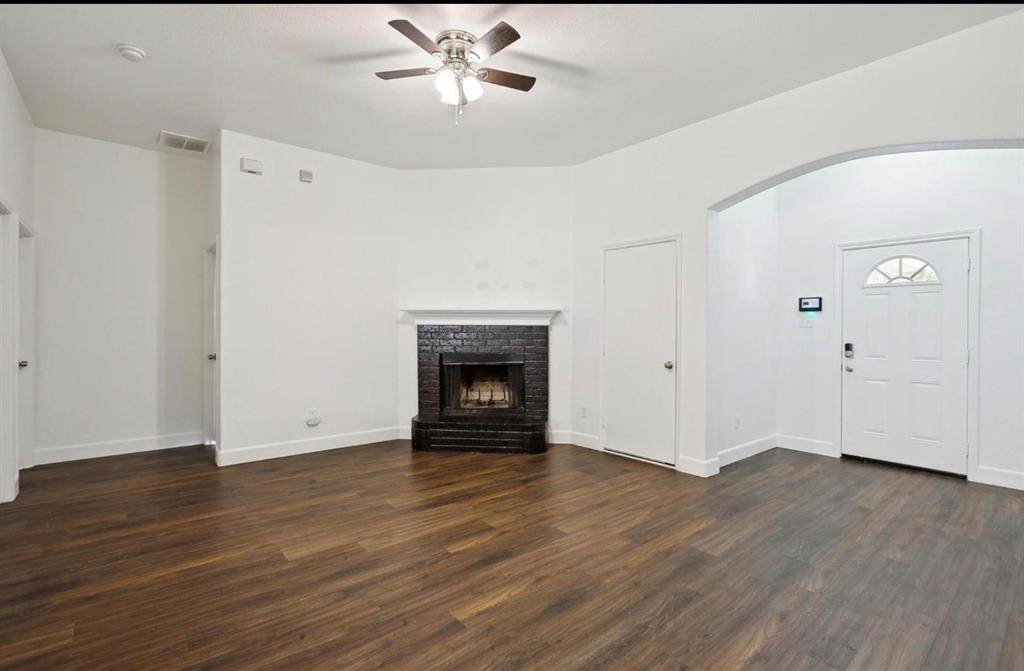 1446 Sax Leigh Drive, Dallas, TX 75241