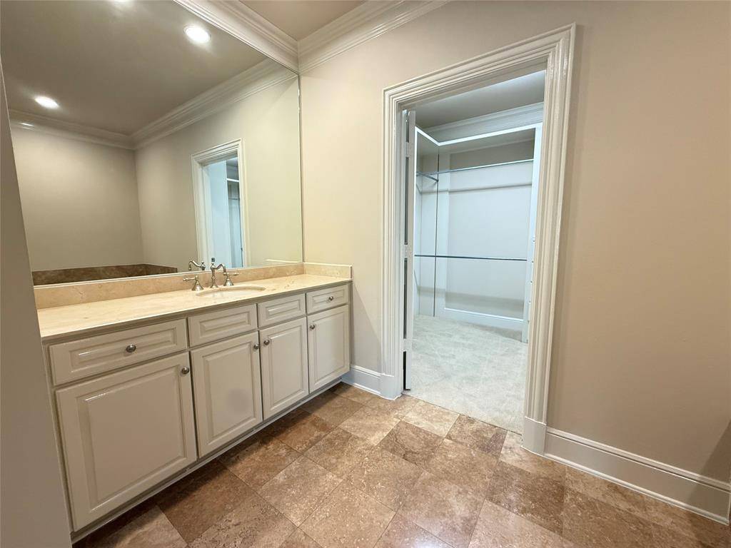 6425 Bandera Avenue #3A, Dallas, TX 75225