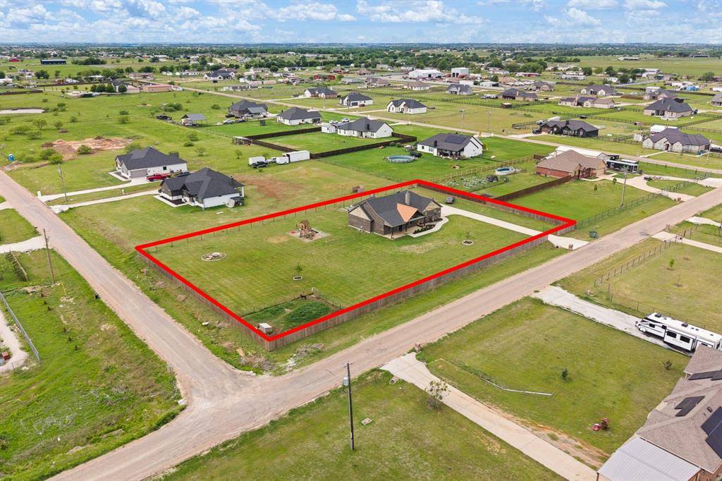 3401 Chinaberry Lane, Joshua, TX 76058