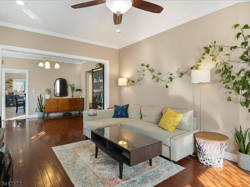 20 Forest Ave, Hawthorne Boro, NJ 07506