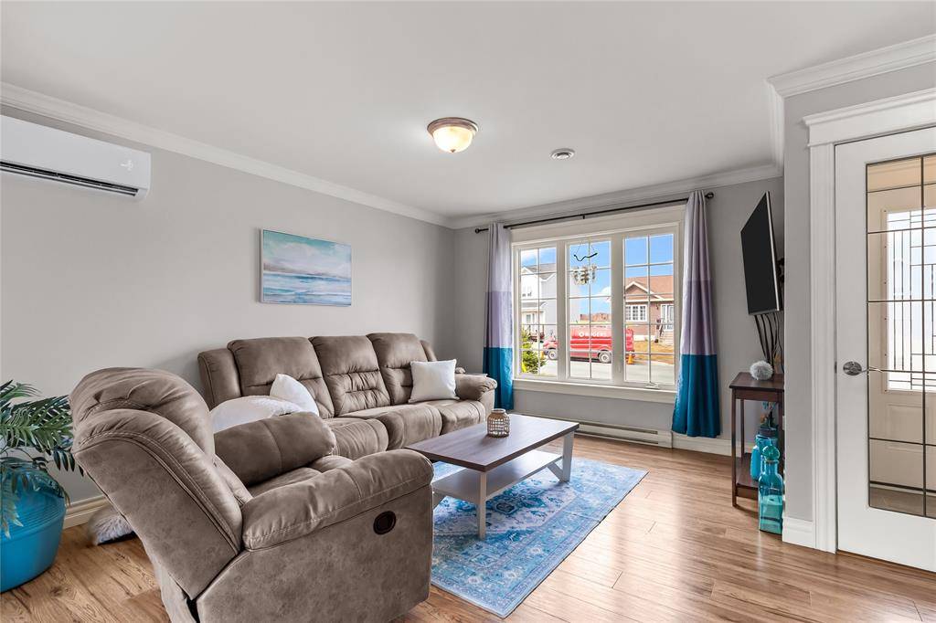 40 Oaken Drive, Conception Bay South, NL A1X 0B9