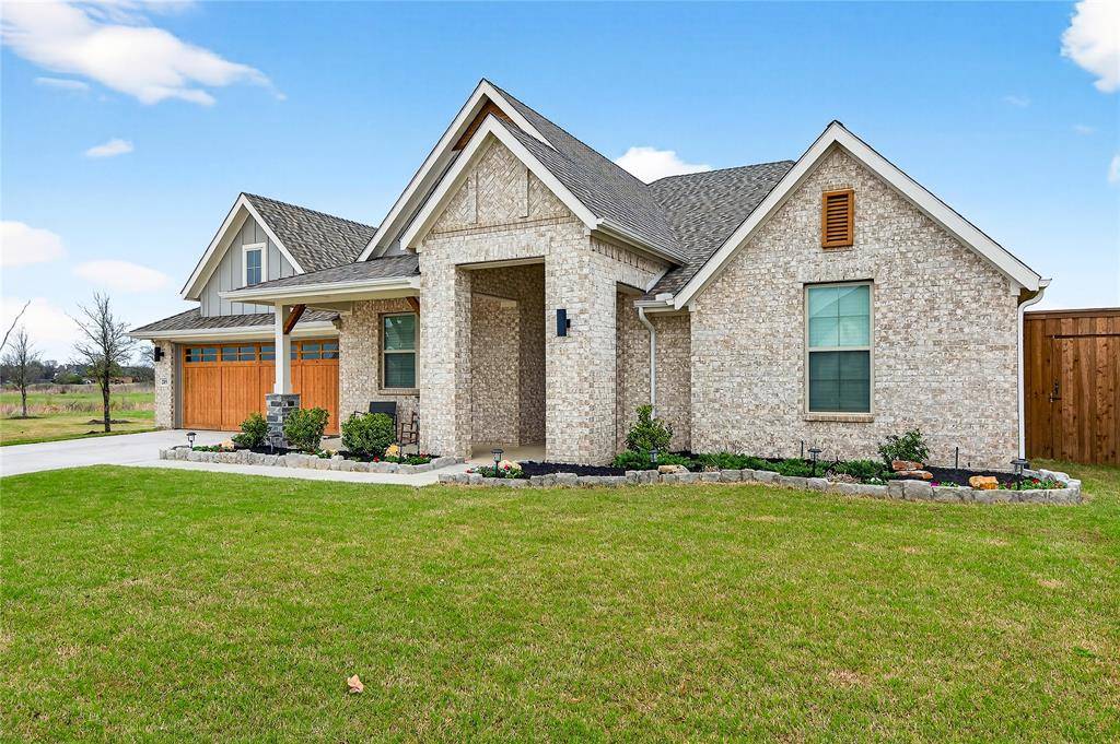 215 Frio Drive, Waxahachie, TX 75165