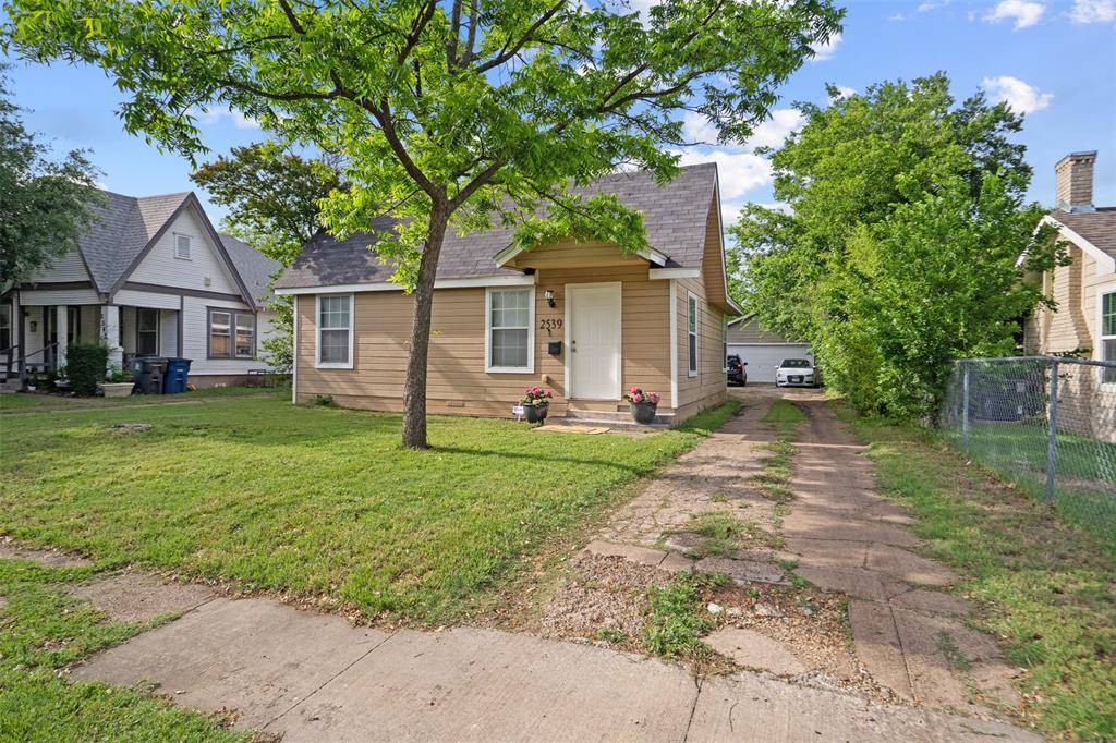2539 Sharon Street, Dallas, TX 75211