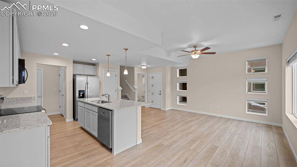 1910 Erin LOOP, Colorado Springs, CO 80918