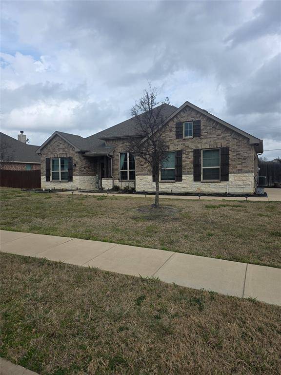 904 Royse Ridge Road, Ennis, TX 75119