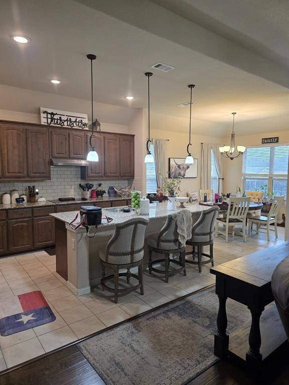 904 Royse Ridge Road, Ennis, TX 75119