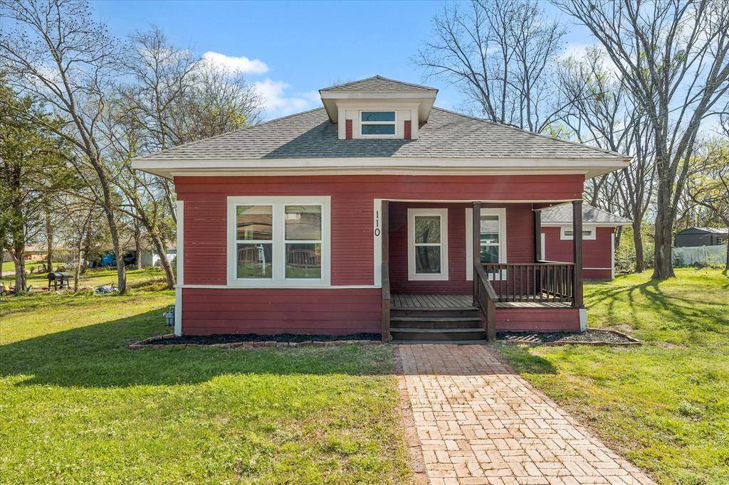 110 English Street, Mount Vernon, TX 75457