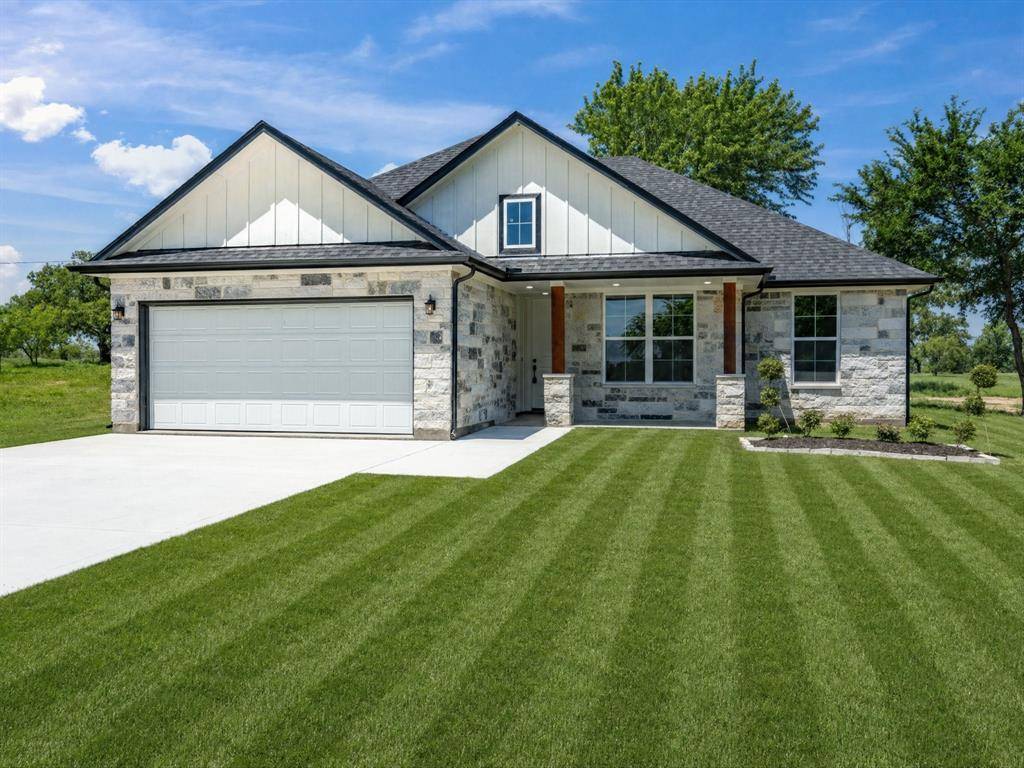 1569 Well Service Road, Bowie, TX 76230