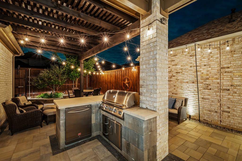 2217 6th Avenue, Flower Mound, TX 75028