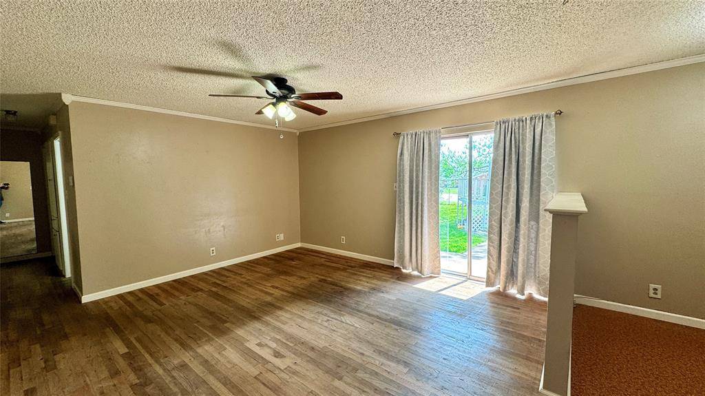 101 Town North Drive, Terrell, TX 75160