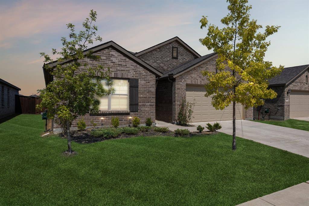 14219 Aberavon Drive, Pilot Point, TX 76258