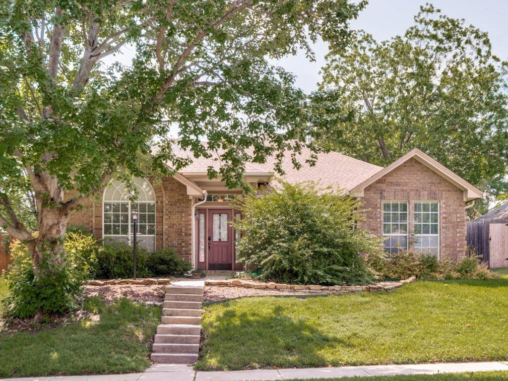 3303 Greenglen Circle, Carrollton, TX 75007