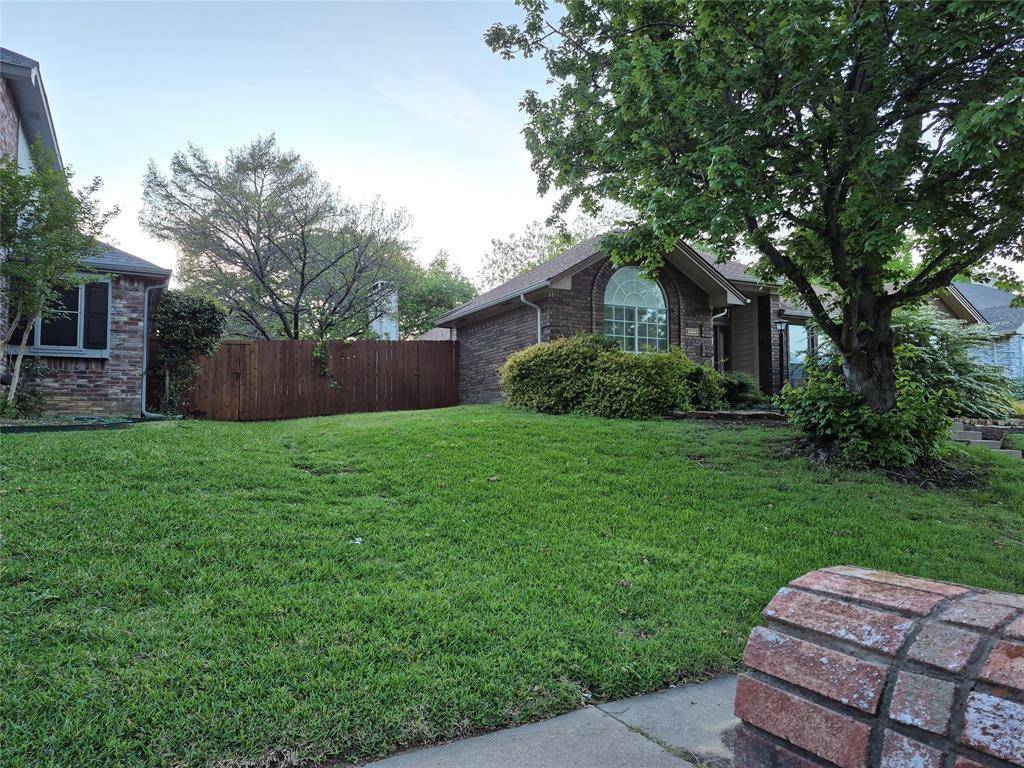 3303 Greenglen Circle, Carrollton, TX 75007