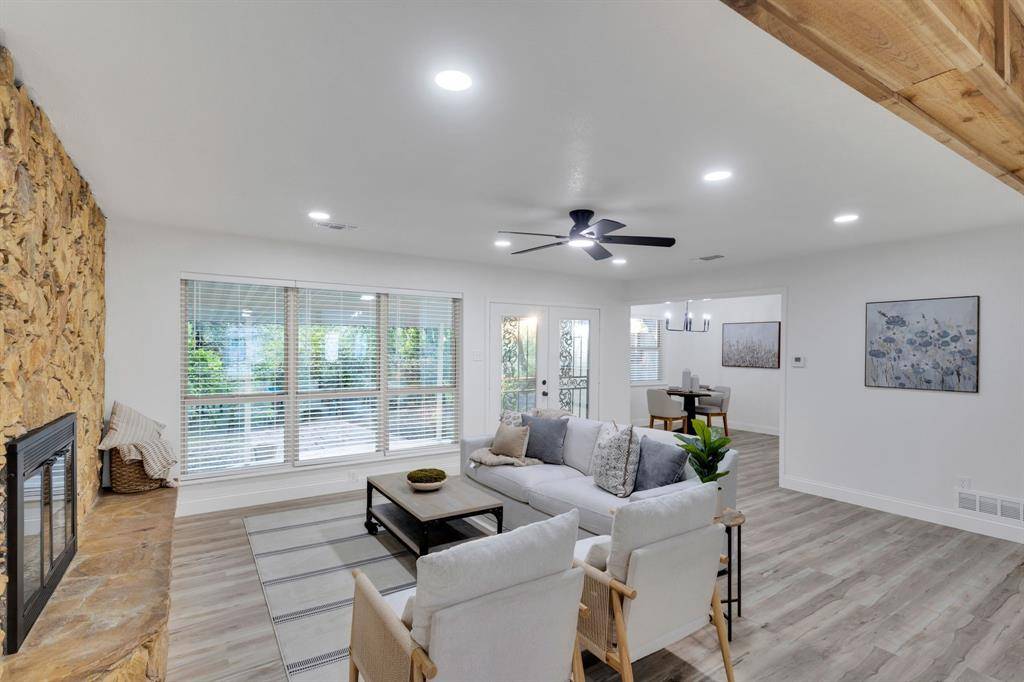 4220 Dawn Drive, Benbrook, TX 76116