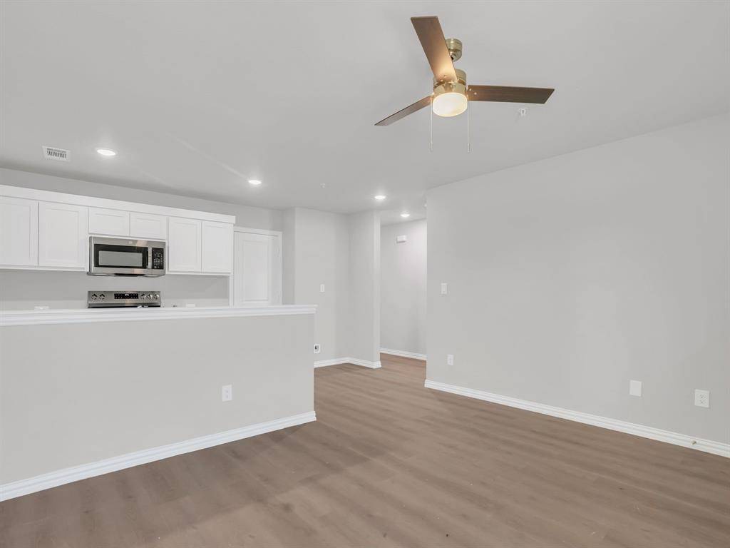 3001 Grey Wolf Circle #121, Denton, TX 76209