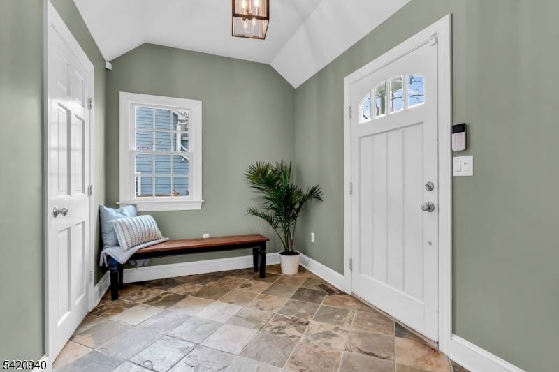 14 John Street, Chatham Boro, NJ 07928