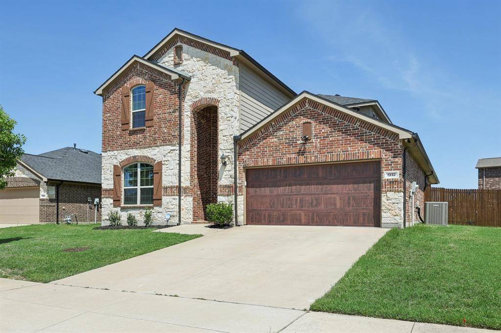 1332 Foxglove Lane, Burleson, TX 76028