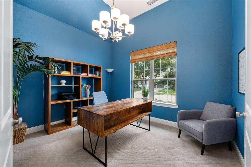 2825 London, The Colony, TX 75056