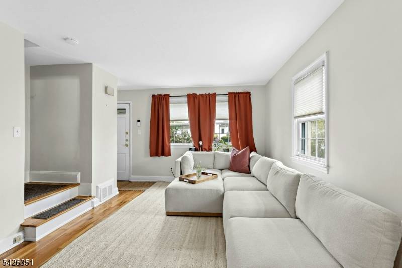 128 Gallows Hill Rd, Cranford Twp., NJ 07016