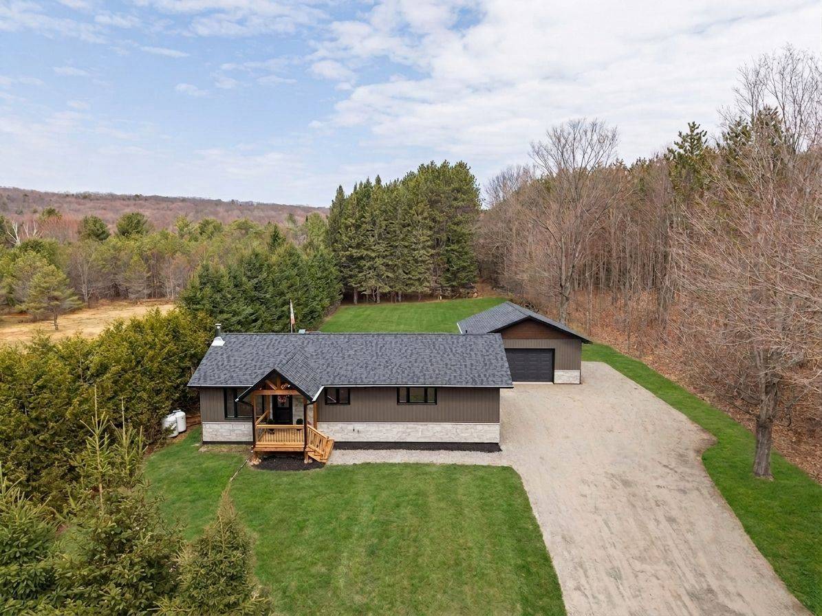 1401 North Shore RD, Algonquin Highlands, ON K0M 1S0