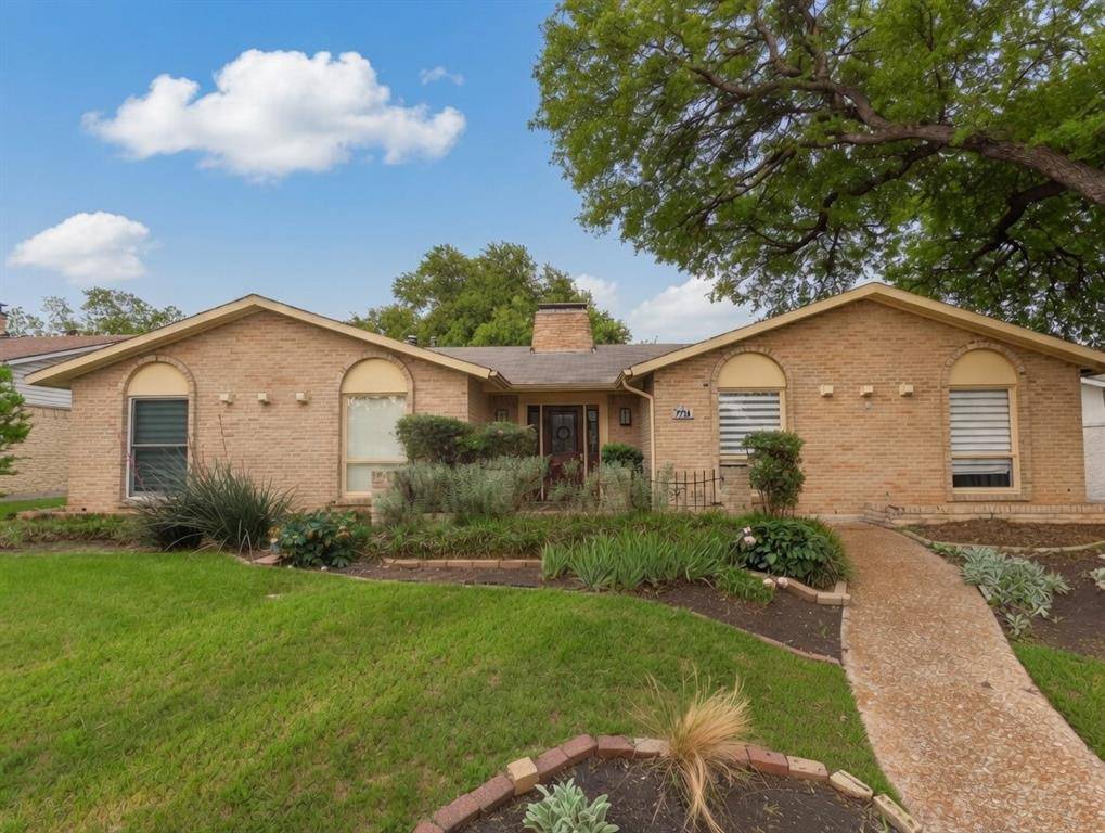 7736 El Santo Lane, Dallas, TX 75248