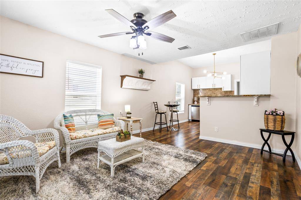 614 Rice Street, Denison, TX 75020