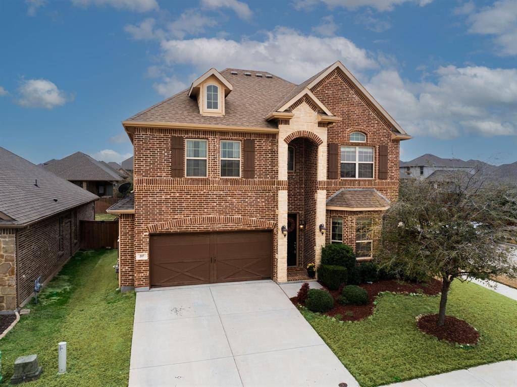 217 Mineral Point Drive, Aledo, TX 76008