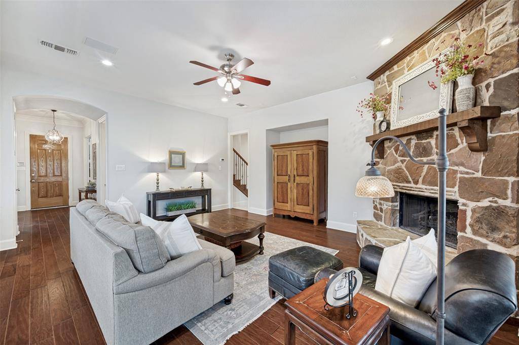 960 WILLOW RIDGE Drive, Prosper, TX 75078