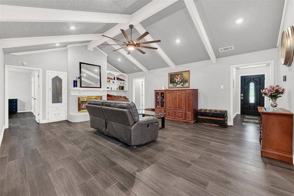 1105 Simpson Terrace, Bedford, TX 76021