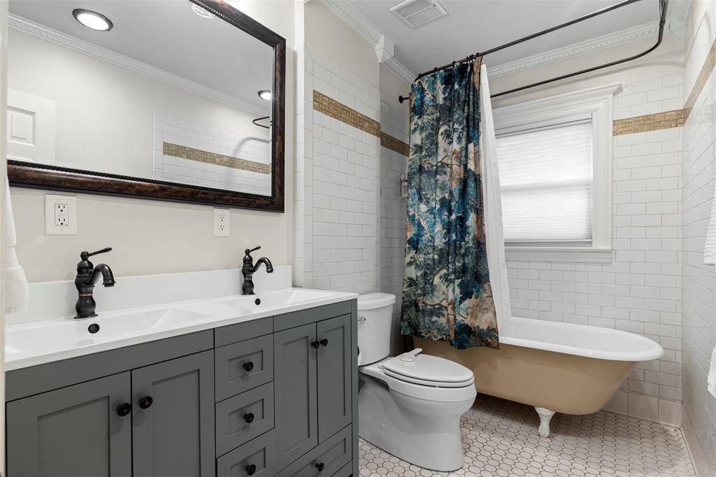 6926 Vivian Avenue, Dallas, TX 75223