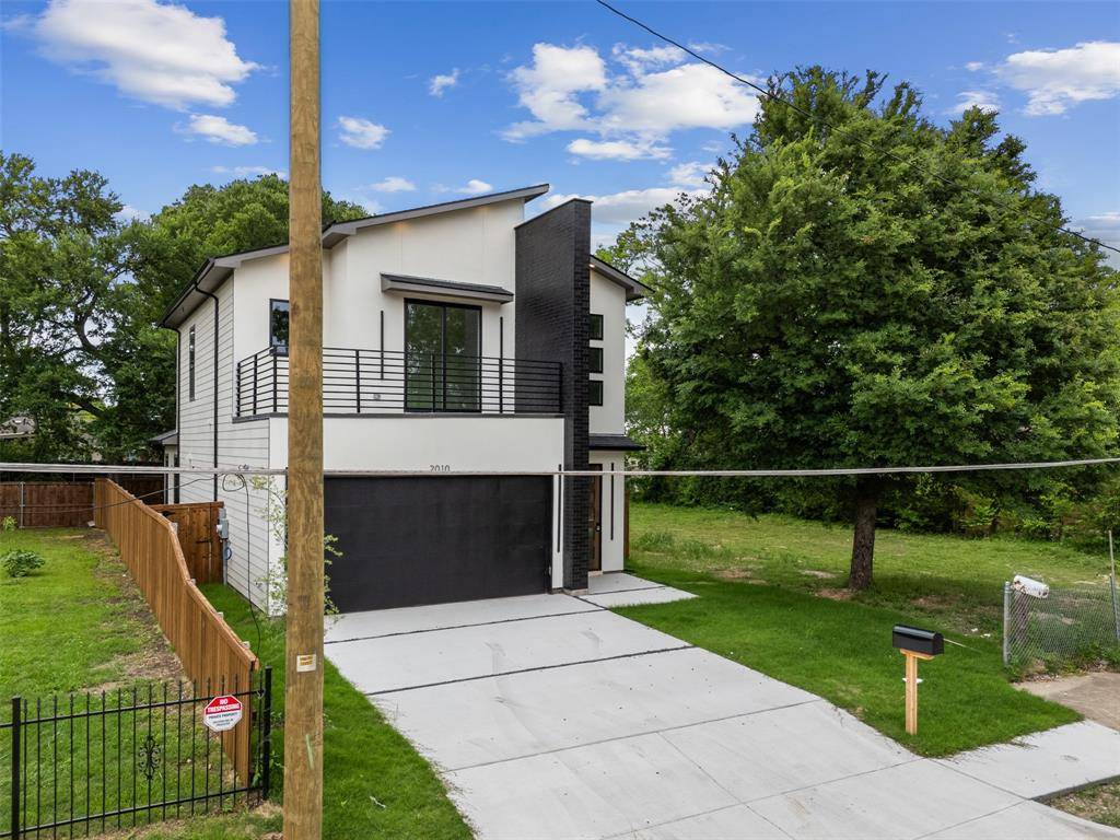 2010 Life Avenue, Dallas, TX 75212