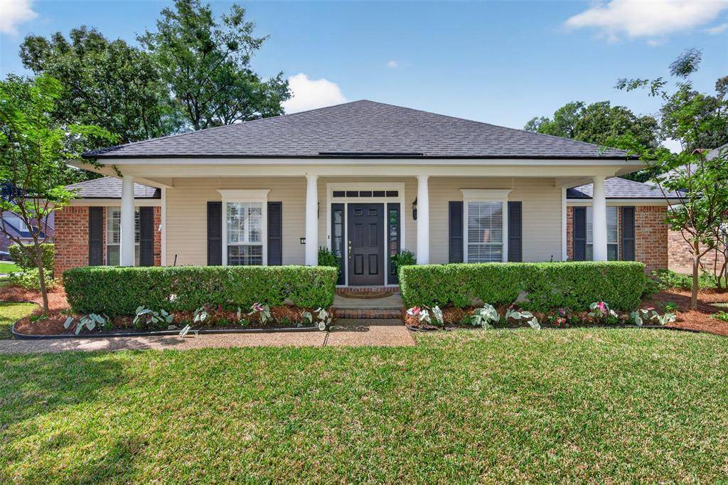 111 Hanging Moss Drive, Benton, LA 71006