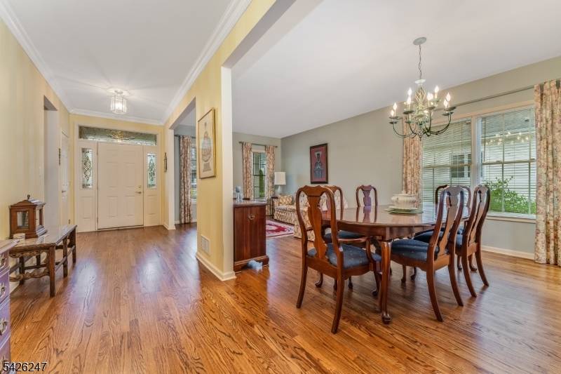 43 Falcon Way, Washington Twp., NJ 07882